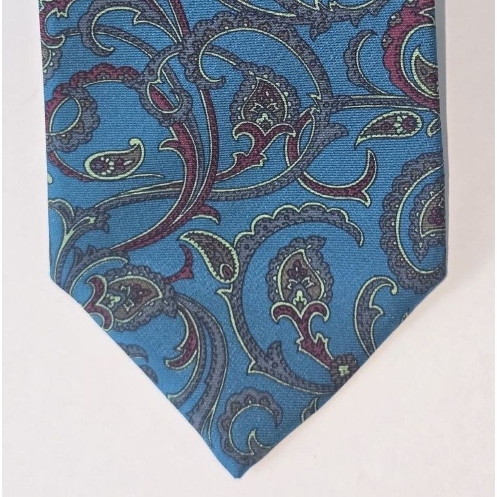 Hathaway Mens Blue Paisley Silk Necktie Made in USA Classic Wide Tie